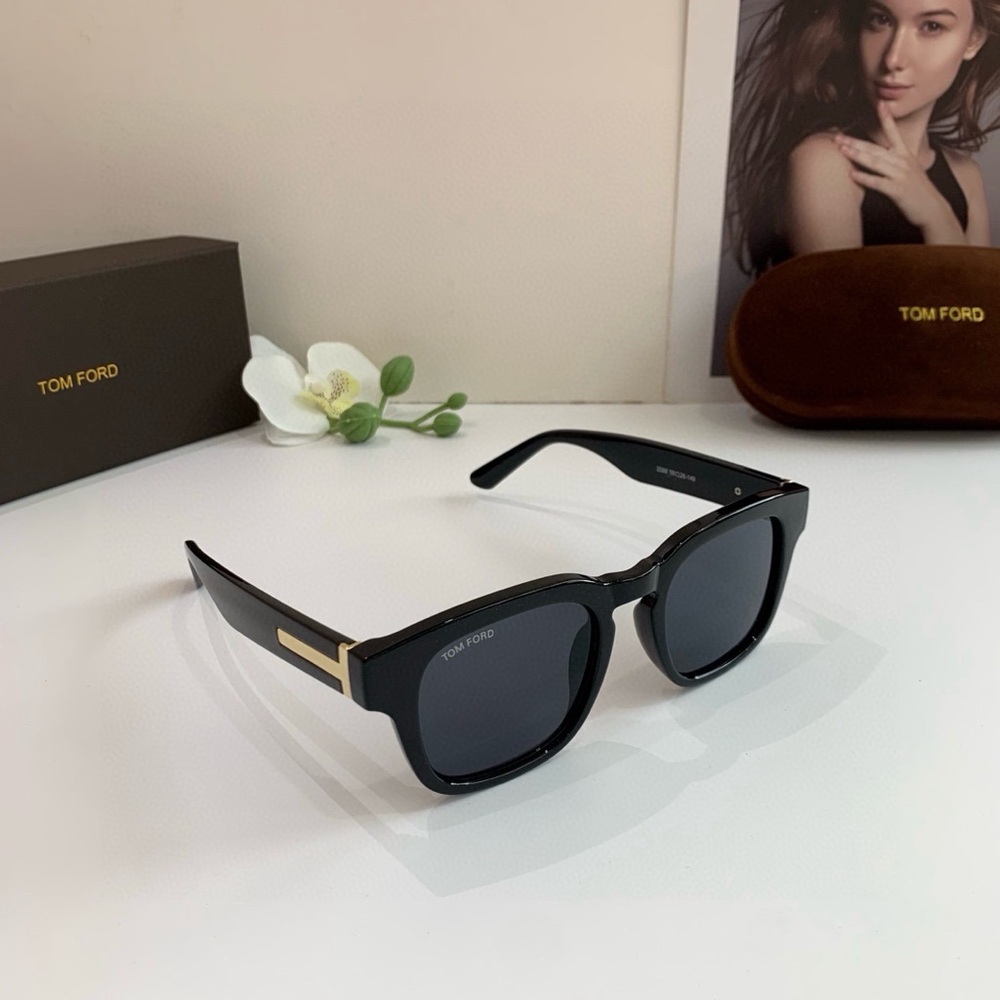 Tom Ford Sunglasses Unisex Fashion Eyewear UV Protection ✨